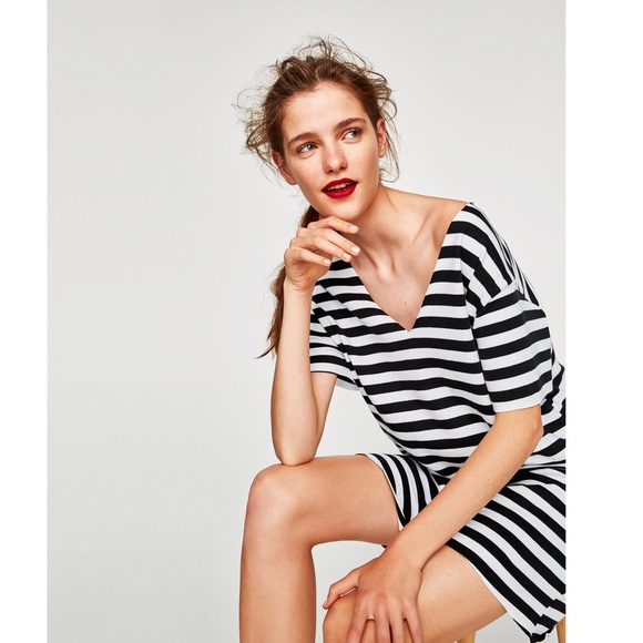Zara Dresses & Skirts - S / Zara black white striped V neck dress NWT